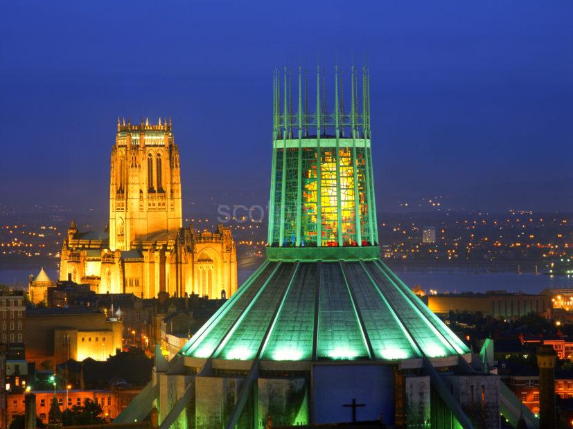 L141 The Two Liverpool Cathedrals At Night