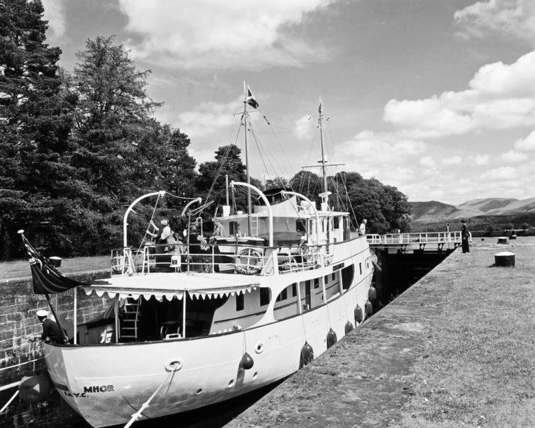 Luxury Cruiser At Gairlochy Locks South End Of Loch Lochy Great Glen