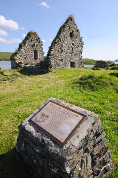 DSC 2655 Finlaggan Ruins On Loch Finlaggan Islay