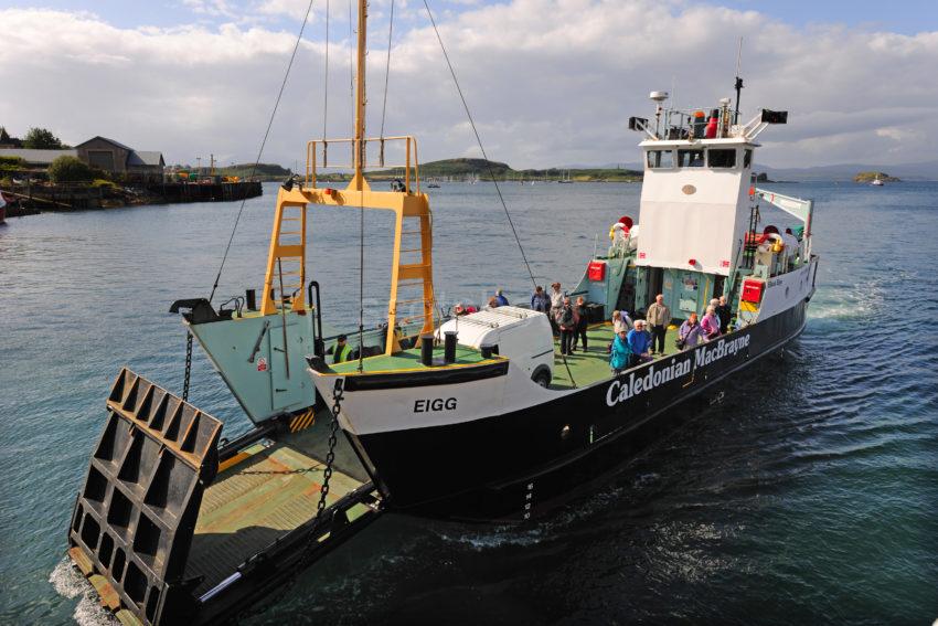 DSC 0212 The Eigg Arrives In Oban From Lismore Summer 2011