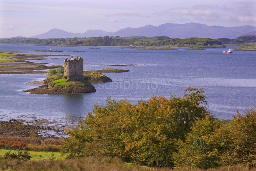 133A9995 Autumn View Of Castle Stalker