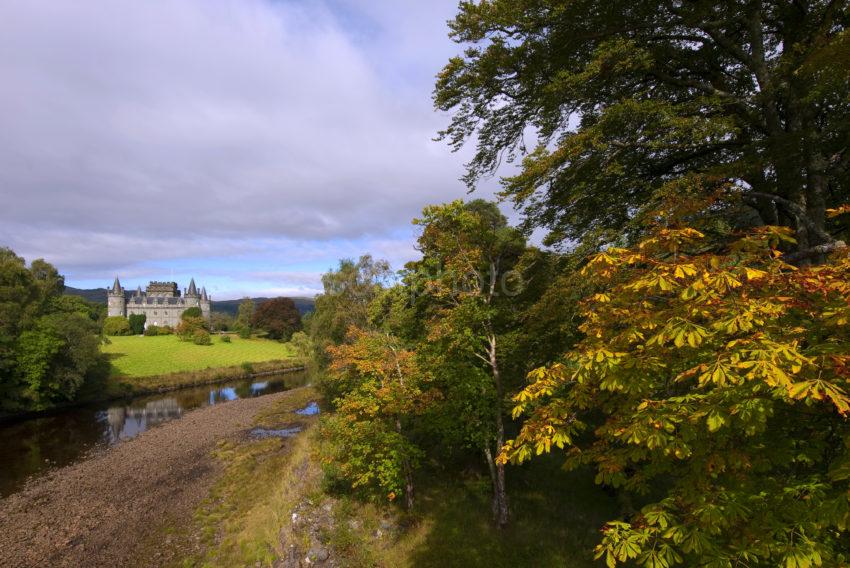 DSC 1214 Autumn View Inveraray Castle 2