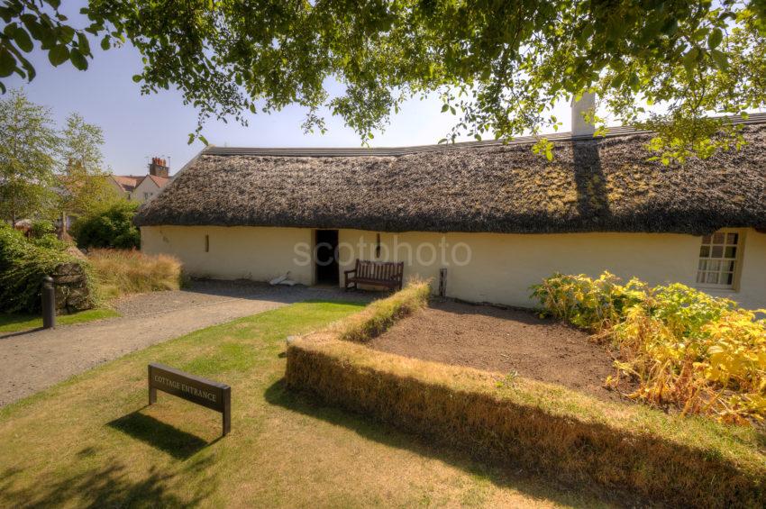 REAR GARDEN AND BURNS COTTAGE