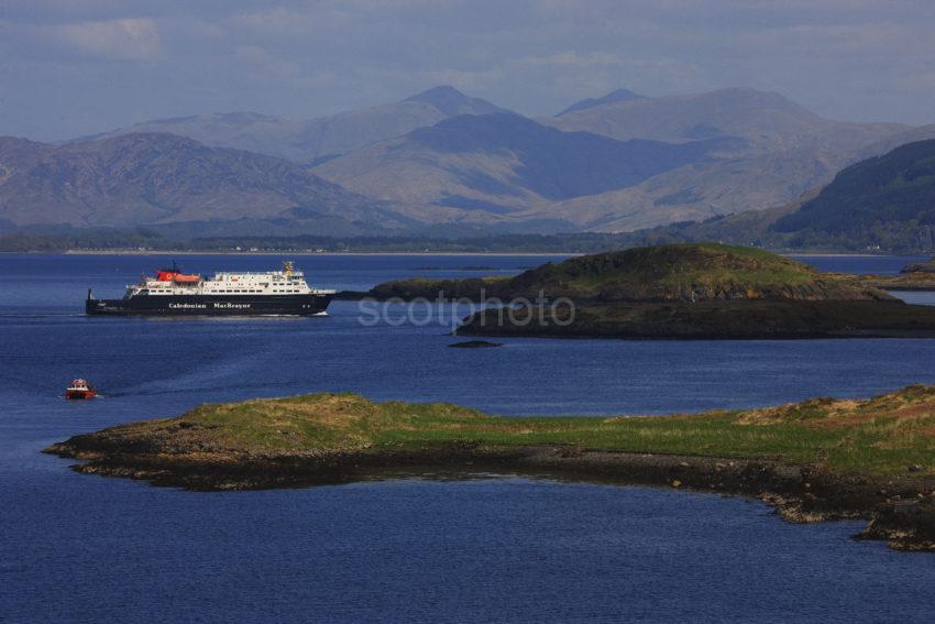 CLANSMAN PASSES NORTH END OF KERRERA