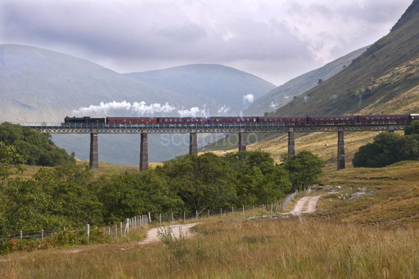 DSC 7597 Steam Train Crosses The Horseshoe Viaduct Auch Glen Great Marquess