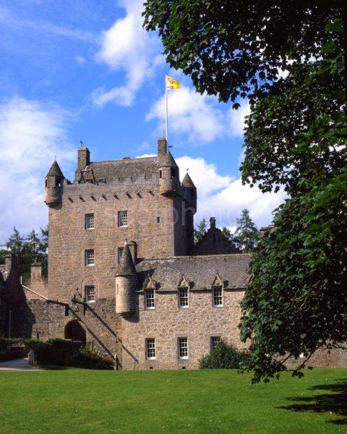 Cawdor Castle A 14th Cent Tower House Nr Nairn On The Moray Firth