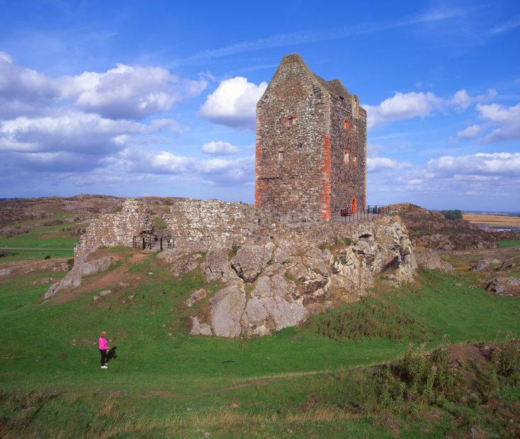 Standing On A Rocky Outcrop Smailholm Tower Is A 5 Storey Tower Built Early 16th Century Overlooking The Tweed Valley Roxburghshire