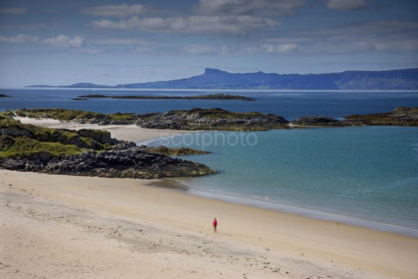 I5D0012 Lovely View Of Eigg And Rum From Camus Daroch Beach Morar