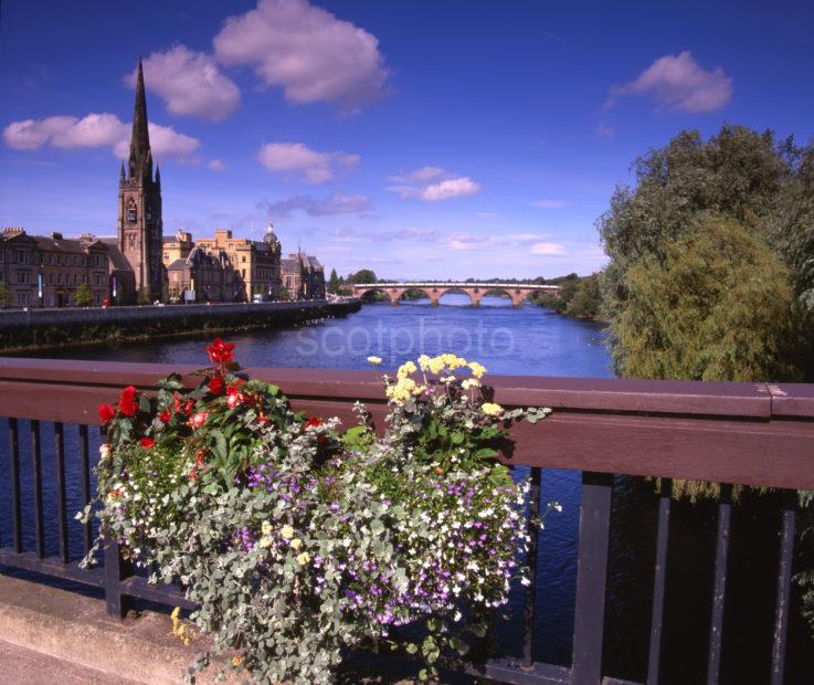 Perth River Tay