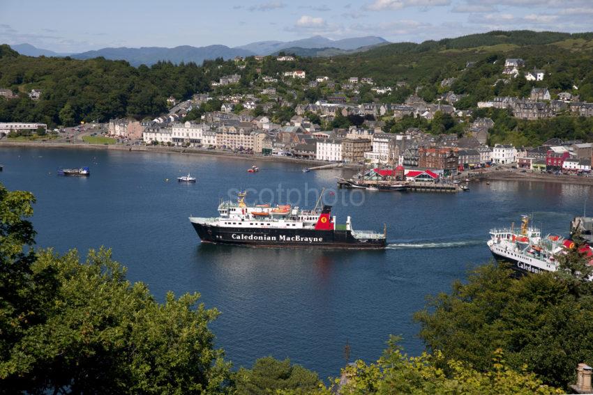 DSC 6348 Oban From Pulpit Hill With Ferry Departing