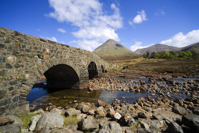 SLIGACHAN BRIDGE SKYE