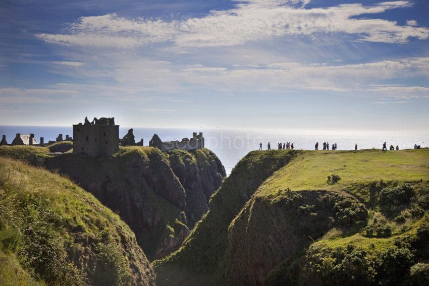 DUNOTTAR CASTLE WITH TOURISTS