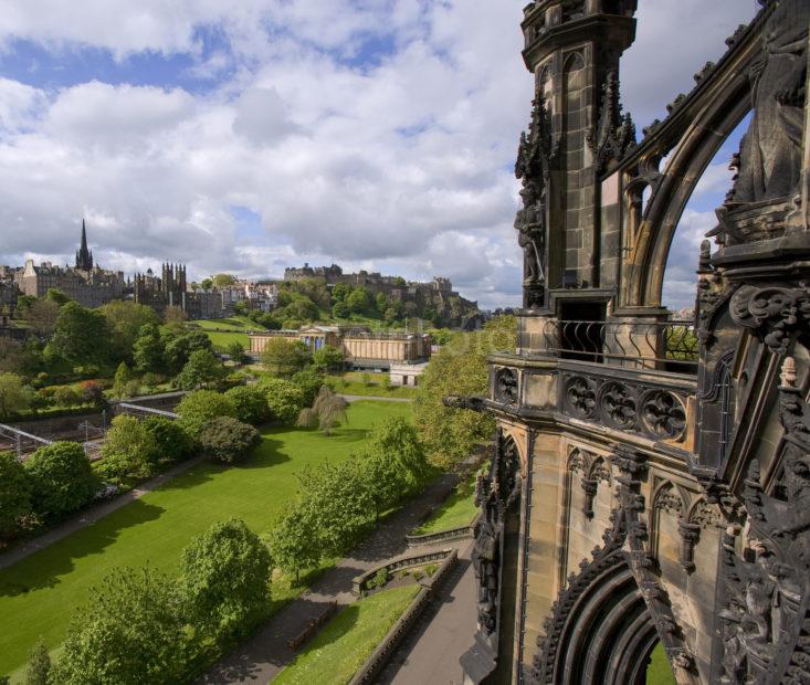 Y3Q9798 Edinburgh Castle From Scott Monument