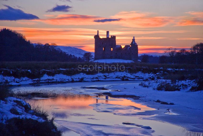 I5D0383 Sunset Silhouette Kilchurn Castle Loch Awe By Dalmally Argyll