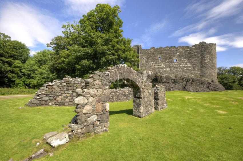 DSC 8611 ANOTHER VIEW OF DUNSTAFFNAGE CASTLE DUNBEG ARGYLL