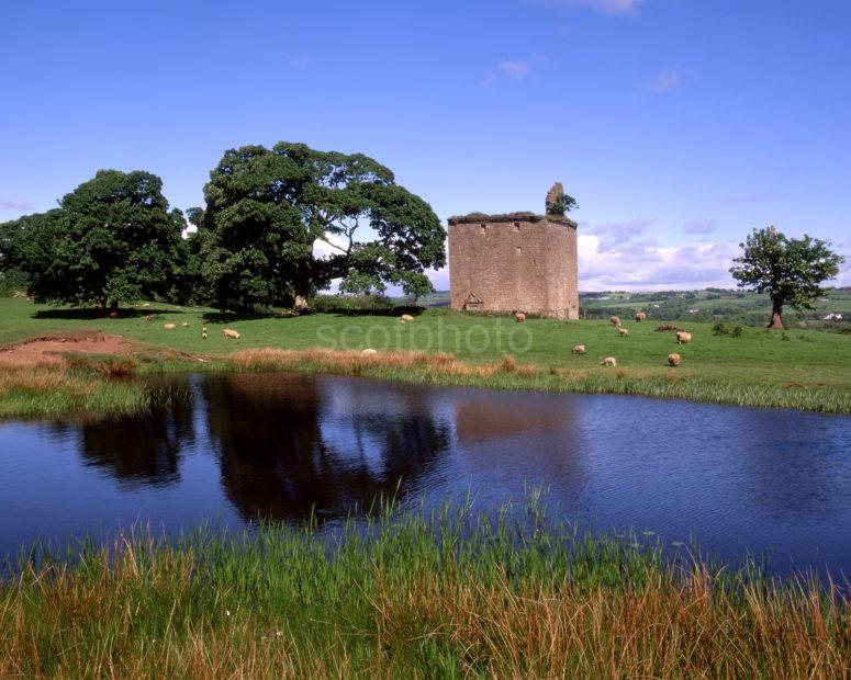 Barr Castle Ruins 16th Cent Tower Near Lochwinnoch Renfrewshire