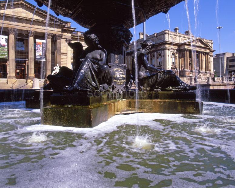 Fountain And Museums Liverpool