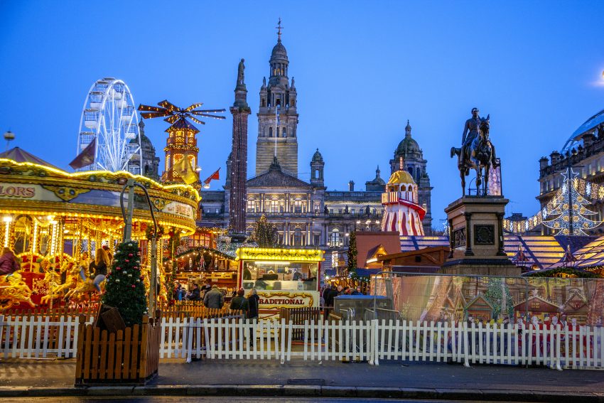 1Z6E3360 Glasgow George Square At Xmas