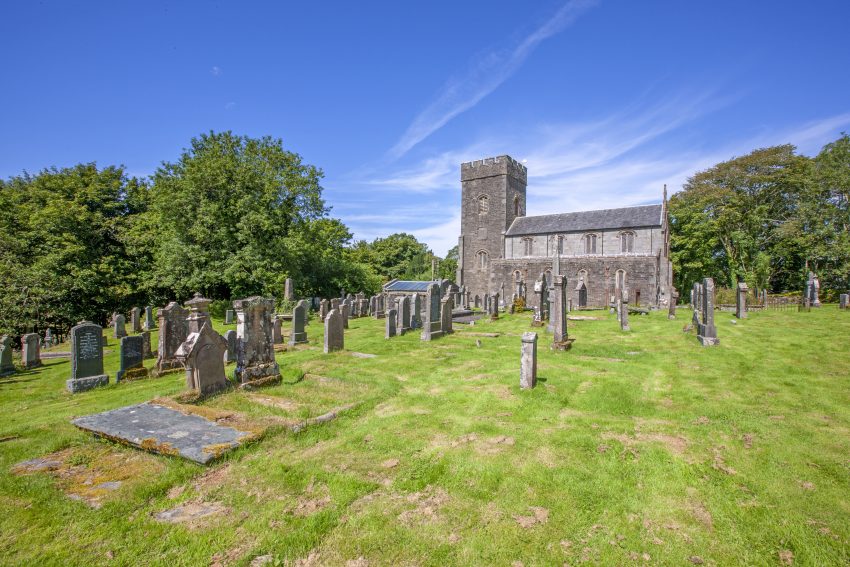 1Z6E1949 Kilmartin Church