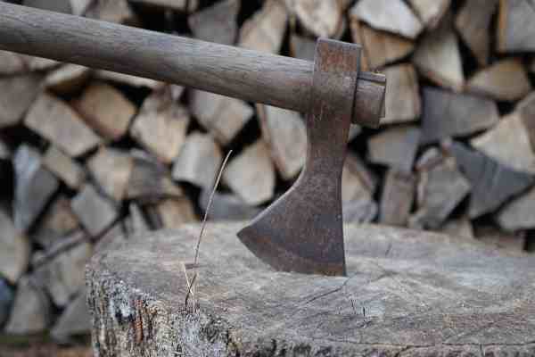 chucktown axe throwing