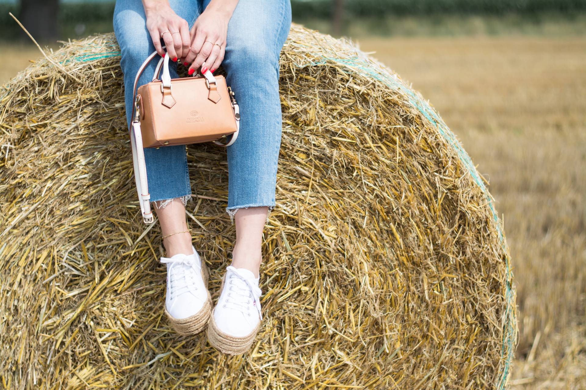 country-side-JEANS-BOWKNOT-TOP-fred-de-la-bretoniere