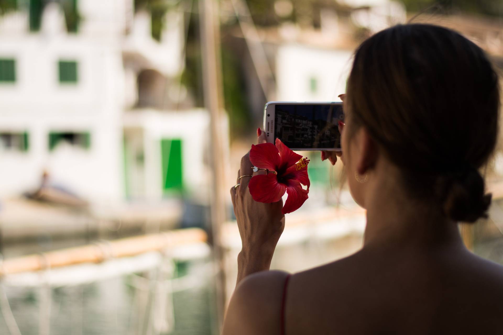 style-appetite-travel-outfit-red-lace-dress-in-cala-figuera-majorca