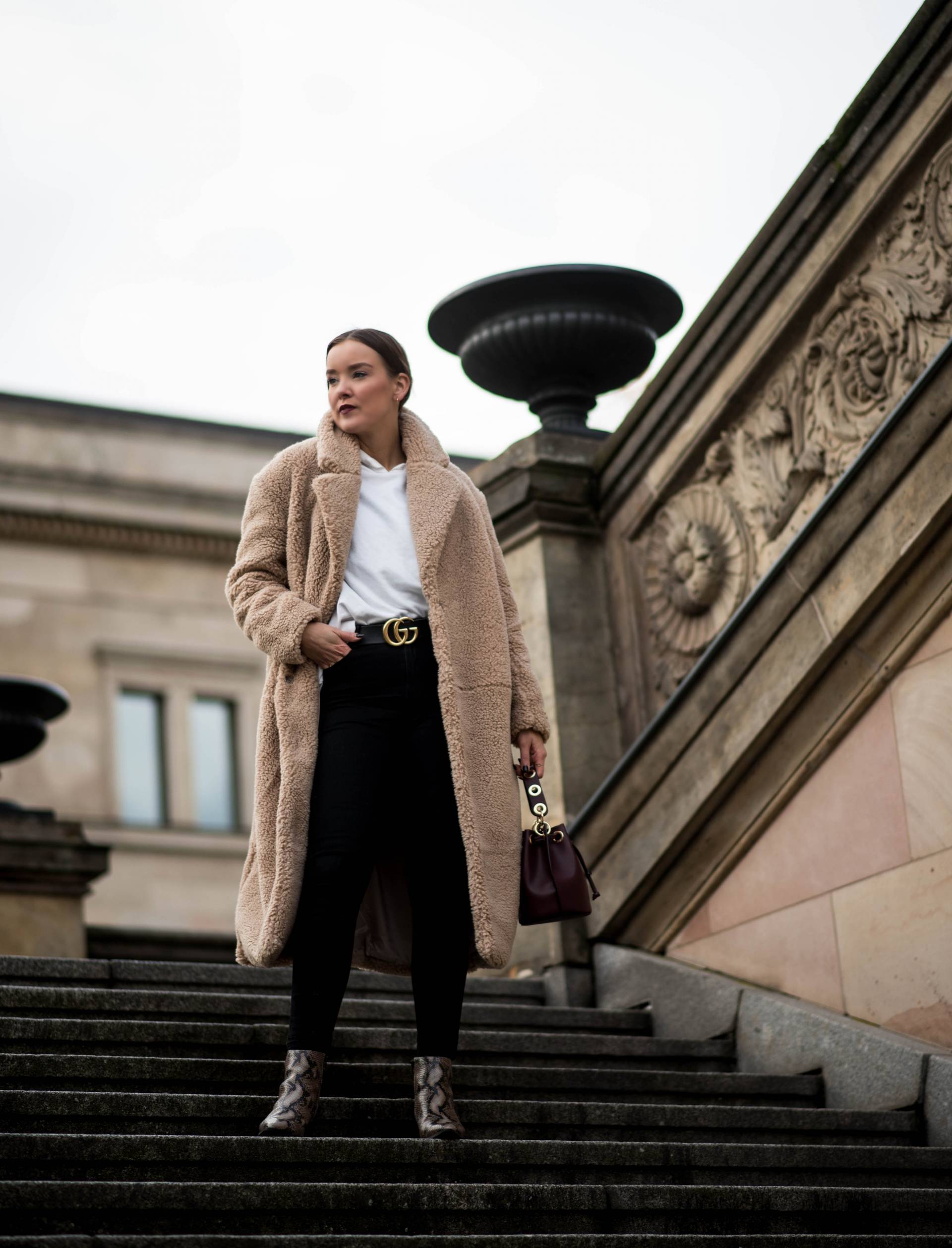 style-appetite-teddy-coat-snakeskin-boots