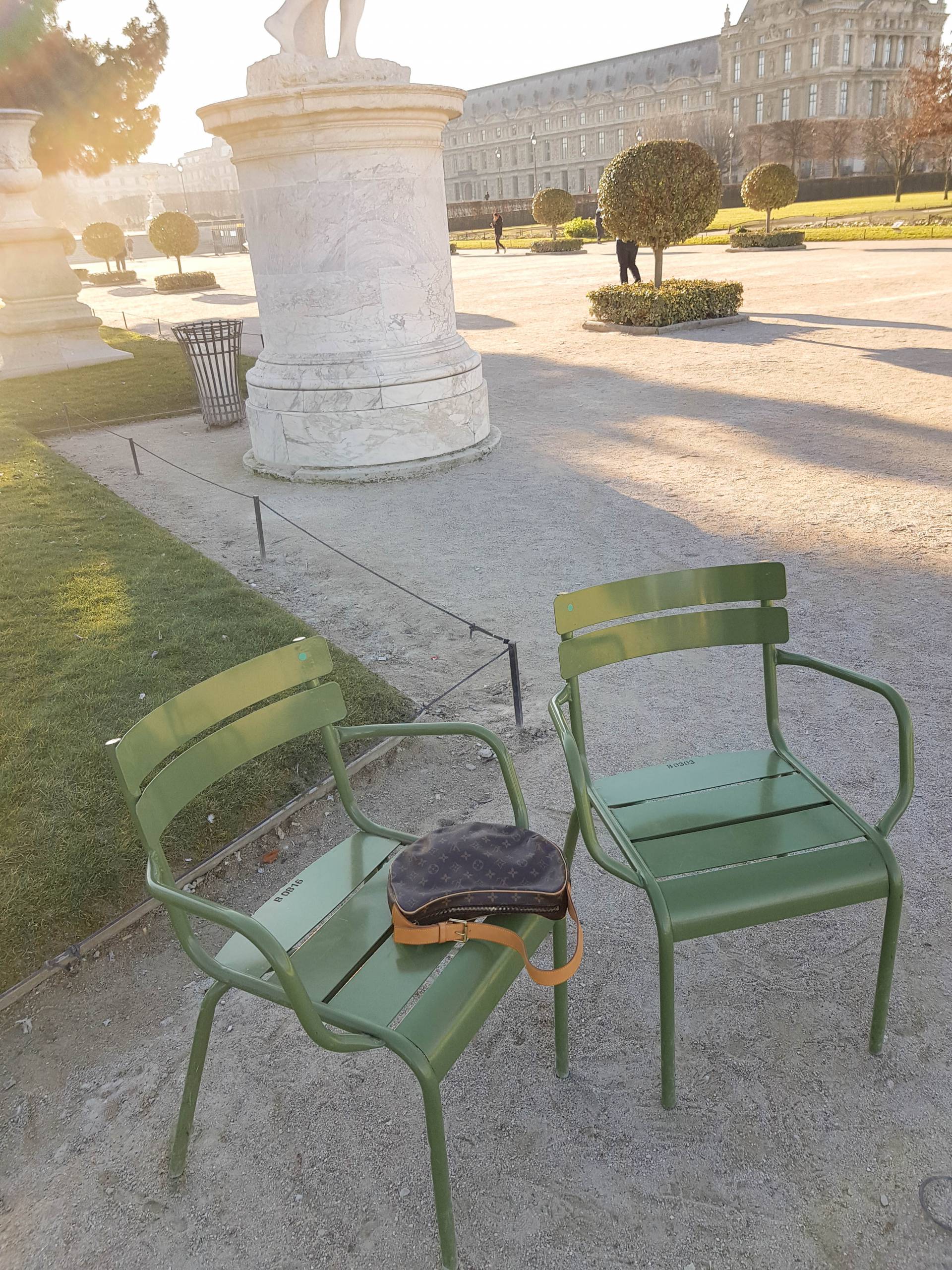 style-appetite-sonnenanbeter-mit-celine-im-jardin-des-tuileries