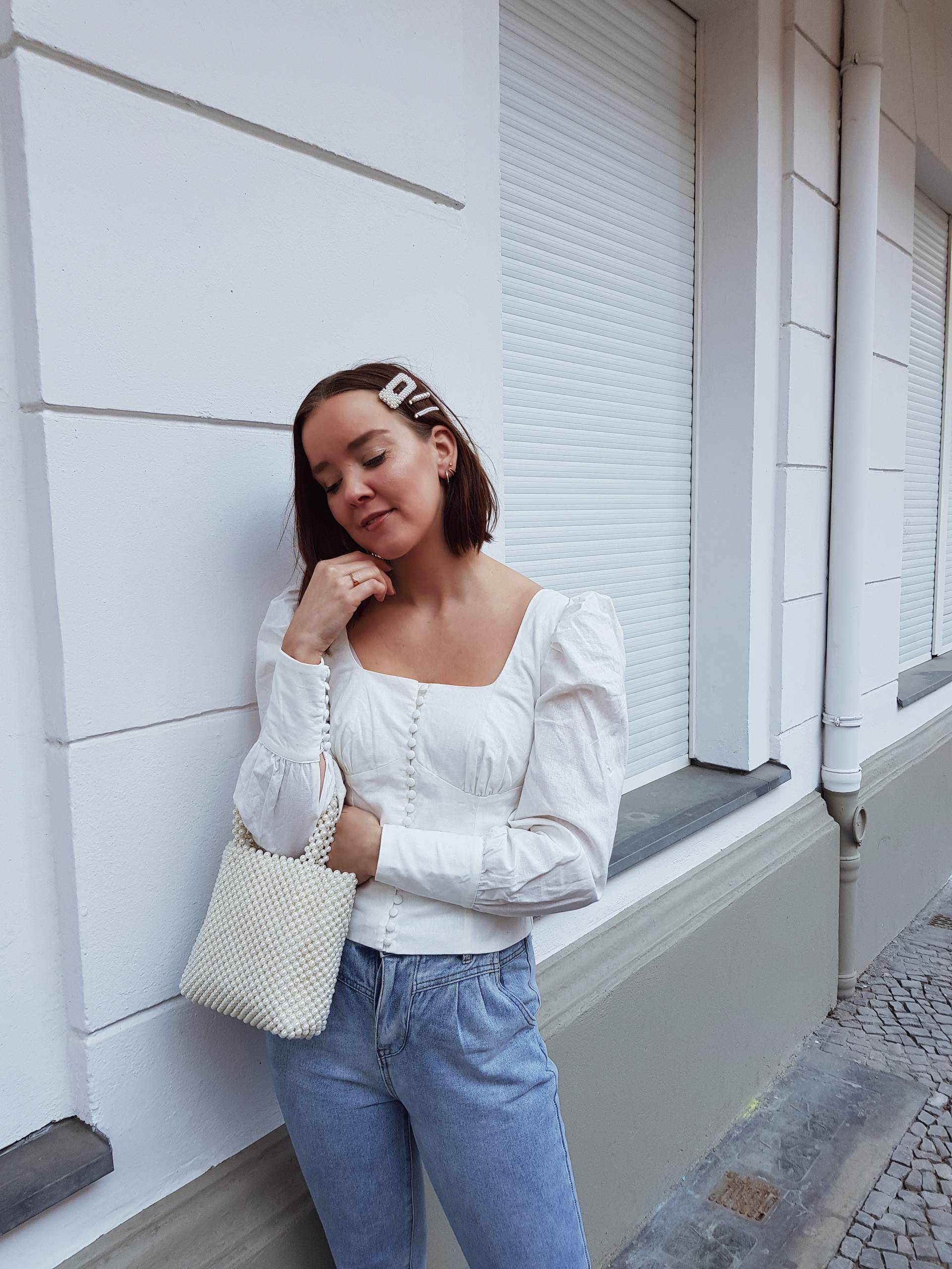 style-appetite-mikro-trends-milkmaid-bluse-perlen-tasche