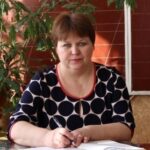 Автор матеріалу: Максименко Любов Григорівна Автор матеріалу: Сценарій урочистого прийняття першокласників до дитячої організації «Сонечко»