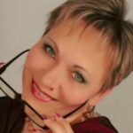 Автор матеріалу: Чеховська Наталія Павлівна Автор матеріалу: Конспект уроку – подорожі з музичного мистецтва на тему “В Країні Музики завжди лад”