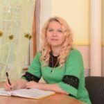 Автор матеріалу: Гук Надія Миколаївна Автор матеріалу: Конспект уроку з літературного читання для 2 класу з презентацією на тему “Незвичайна яблуня. А. М’ястківськ...
