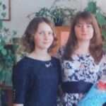 Автор матеріалу: Цьомко Маріна Олегівна, Бабійчук Діна Миколаївна Автор матеріалу: Авторські вірші “Затишок рідного дому”, “За обрієм дитинства”