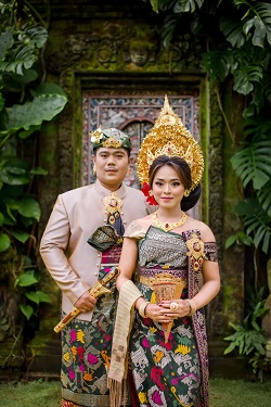 Pawiwahan Arya & Dara