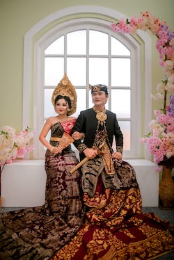 Pawiwahan Komang Buda   &  Komang Juniari​