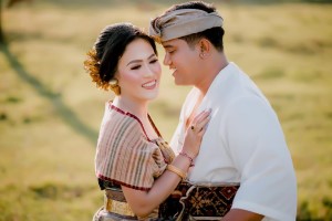 Pawiwahan Dony & Sri