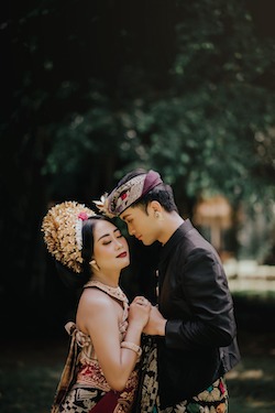 Pawiwahan De Wira & Savitri