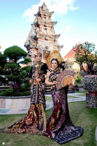 Pawiwahan Yogalor & Budinovita