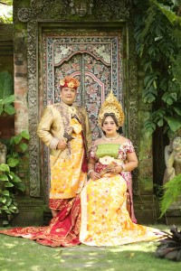 Pawiwahan Tude & Anik