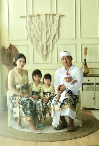 Upacara Tiga Bulanan