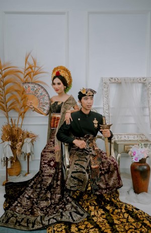 Pawiwahan Komang & Mira