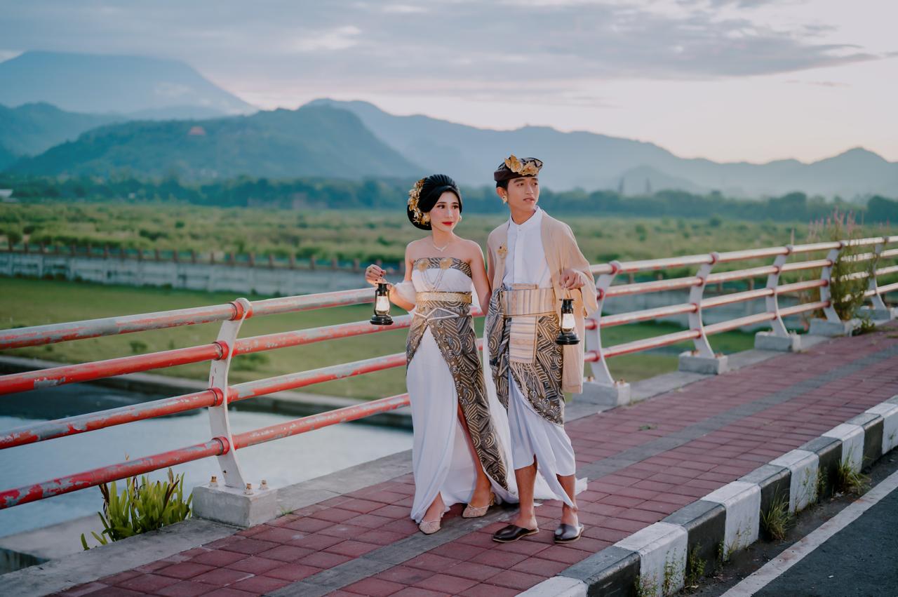 Pawiwahan Candra & Rusmini
