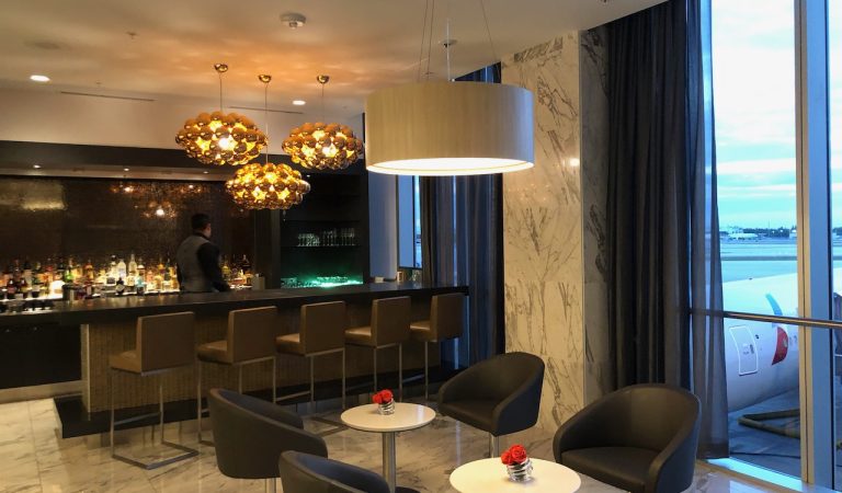 American Airlines Flagship Lounge and Dining at Miami International Airport – MIA – Florida – USA – December 2018