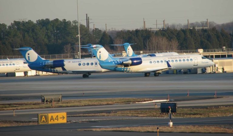 Washington DC Dulles Airport and Independence Air Before / After Shutdown – IAD – Virginia – 2004 to 2006