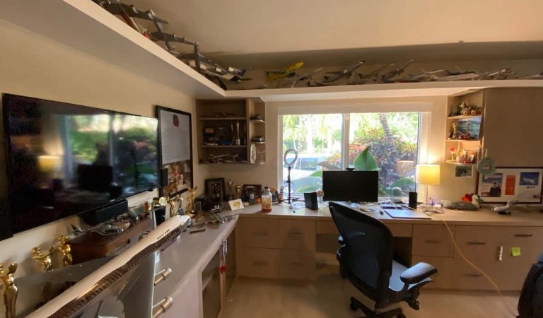 Chris Sloan’s Model Collection AvGeek Man Cave