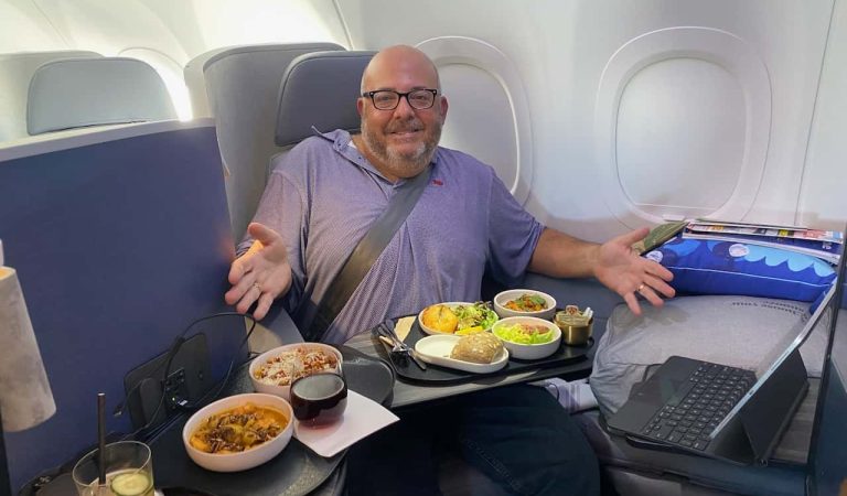 JetBlue London LHR – New York JFK Mint Studio Airbus A321 LR – August 2021