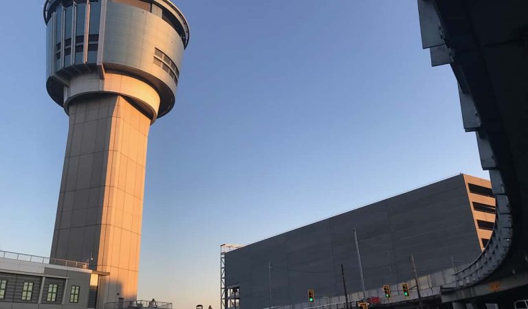 New York LaGuardia Airport – Old Central Terminal