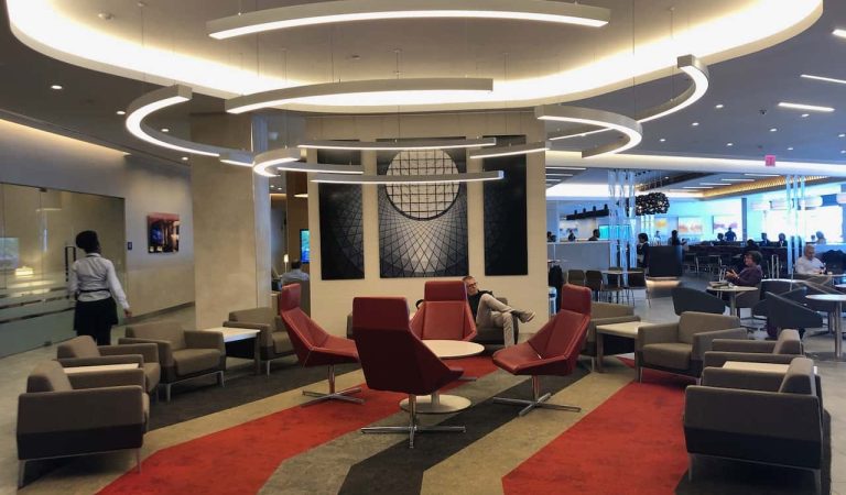 New York JFK – American Airlines Admirals and Flagship Lounge