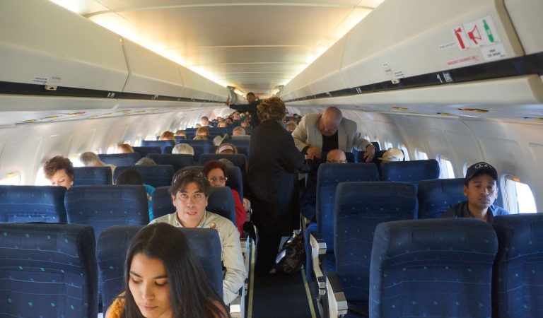 World Atlantic MD-83 MIA-HAV Jan 2013