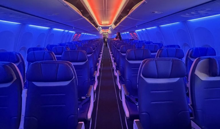 Southwest Airlines Aircraft Interiors – Boeing 737-8 MAX – Hawaii Inter Island Flights – 2024